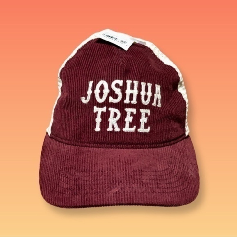 ⛄️MAD Engine U2 Joshua Tree Maroon Corduroy & Cream SnapBack